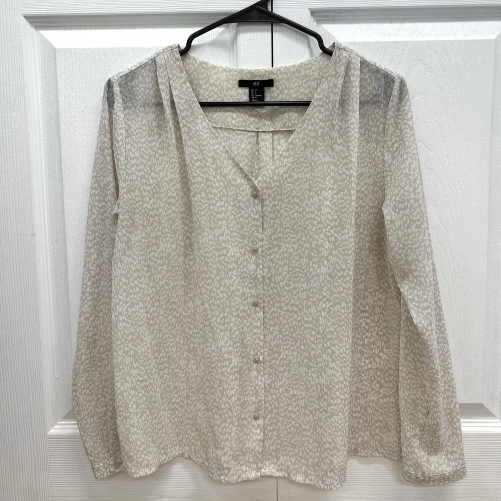 H&M Sheer Cream/White Buttoned Long Sleeve Blouse - Picture 1 of 4